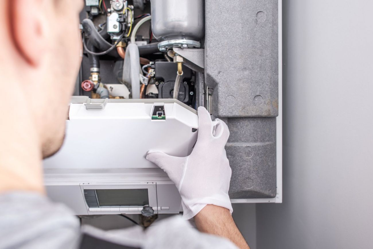 Gas Furnace vs. Electric Heat Pump: Which Is Right for Your Home?